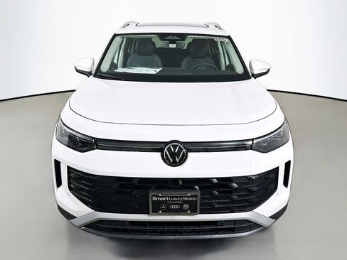 New 2026 Volkswagen Tiguan SE AWD/4WD image 2