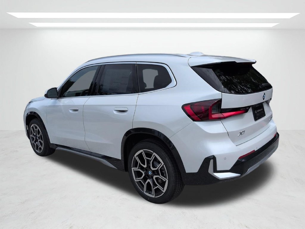 New 2027 BMW X1 xDrive28i AWD/4WD image 6