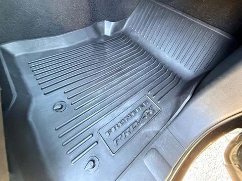 Used 2024 Nissan Frontier PRO-4X w/ Pro Convenience Package image 22