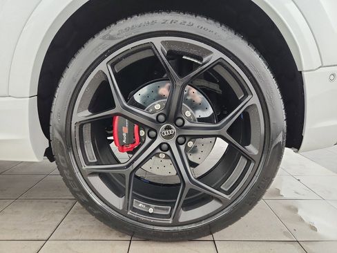 Used 2025 Audi RS Q8 performance image 46