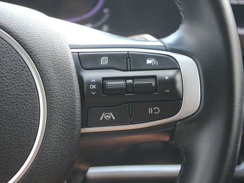 Used 2024 Kia Sportage EX AWD/4WD image 17
