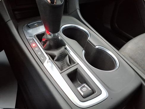 Used 2019 Chevrolet Equinox LT image 22