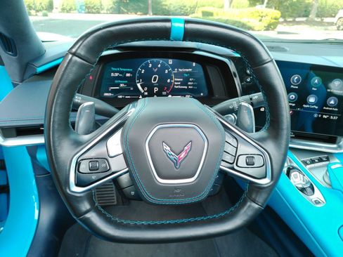 Used 2021 Chevrolet Corvette Stingray Premium Conv w/ Z51 Performance Package RWD image 18