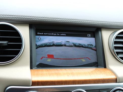 Used 2015 Land Rover LR4 HSE LUX image 29