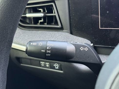 Certified 2025 Nissan Kicks SV w/ Interior Electronics Package image 20