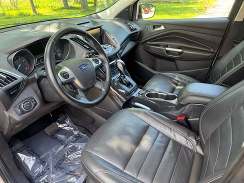 Used 2015 Ford Escape Titanium AWD/4WD image 24