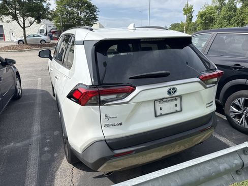 Used 2024 Toyota RAV4 Limited AWD/4WD image 44