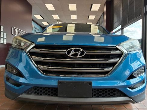 Used 2016 Hyundai Tucson Limited FWD image 2