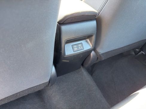 Used 2024 Toyota Corolla LE image 33