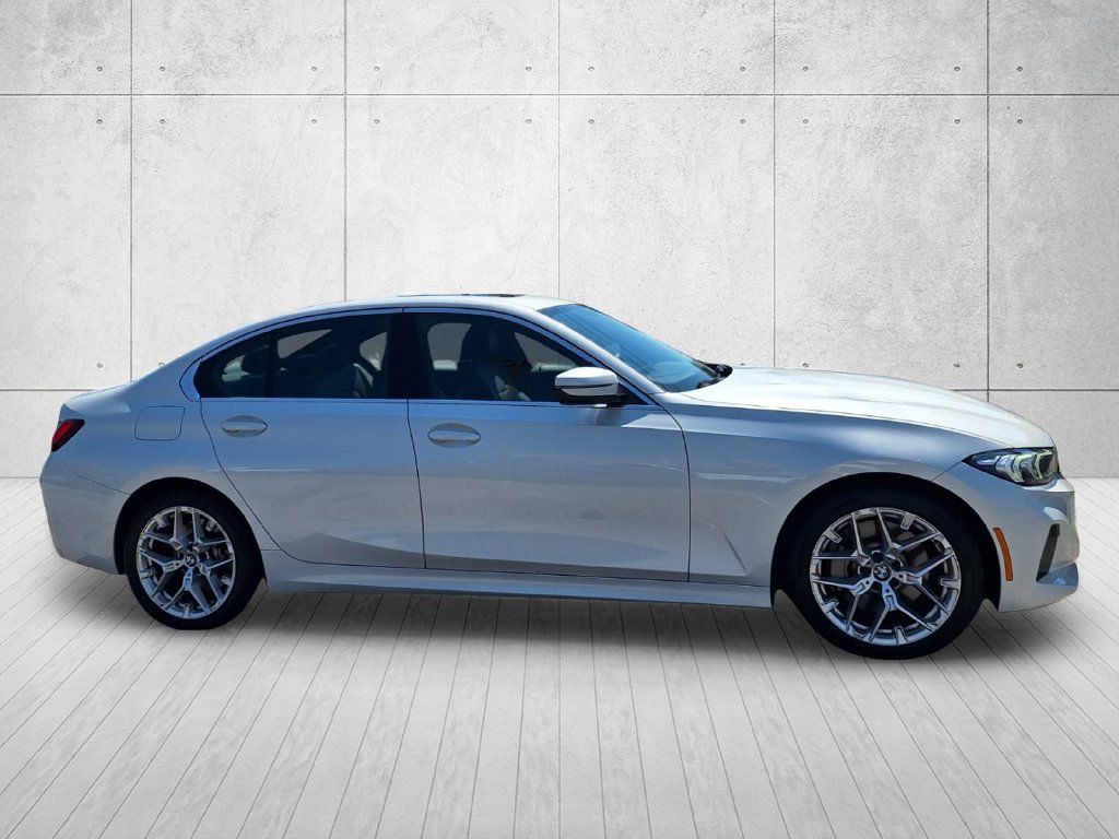Used 2025 BMW 330i Sedan RWD image 4