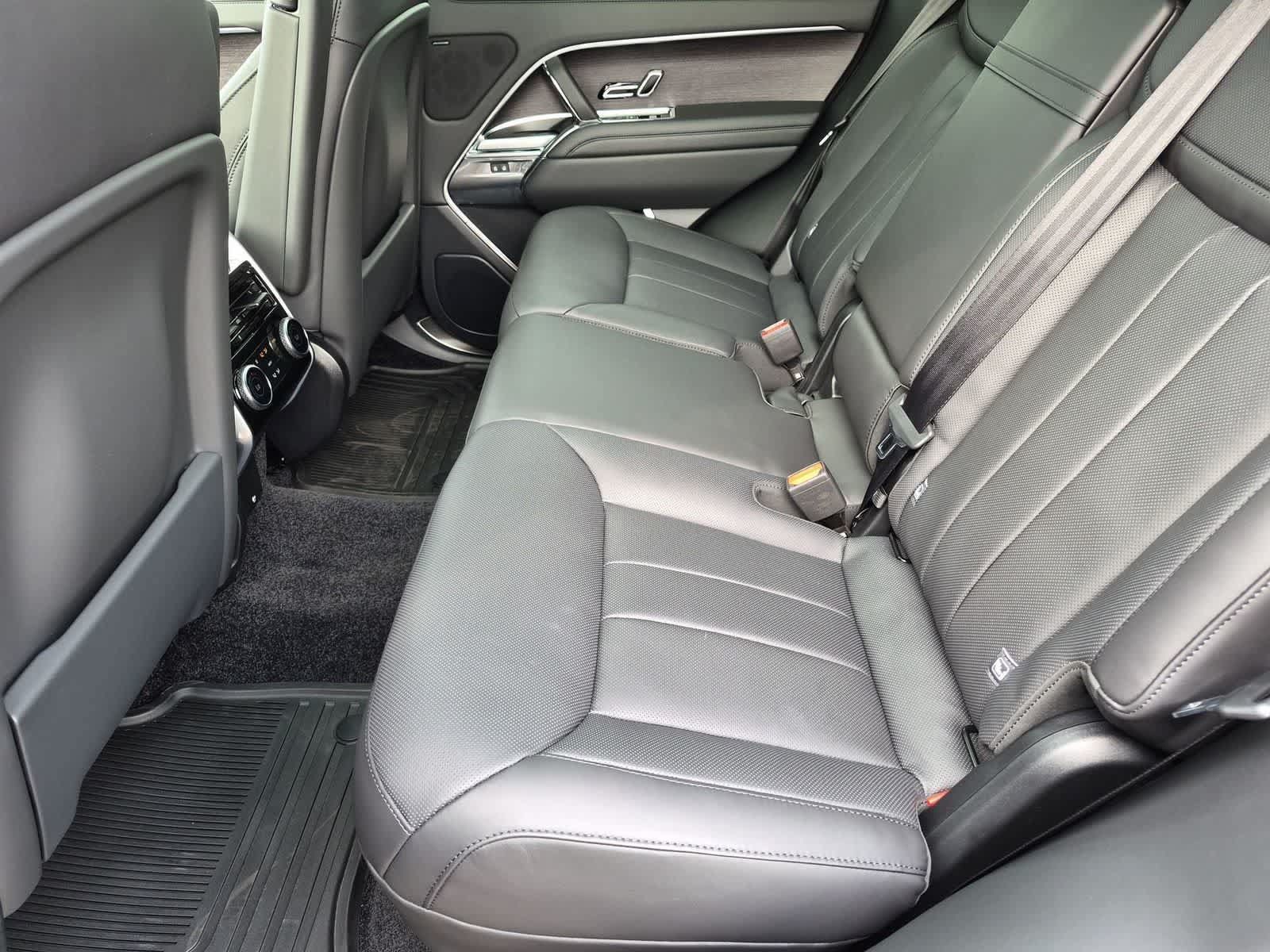 New 2026 Land Rover Range Rover SE AWD/4WD image 19