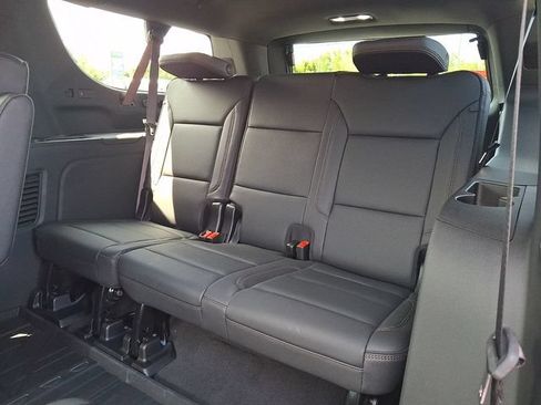 Used 2026 Chevrolet Suburban High Country w/ Sun And Tow Package AWD/4WD image 11