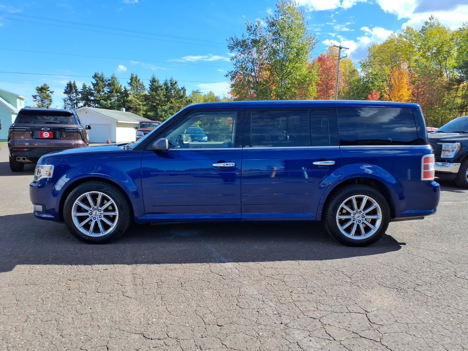 Used 2013 Ford Flex Limited AWD/4WD image 2