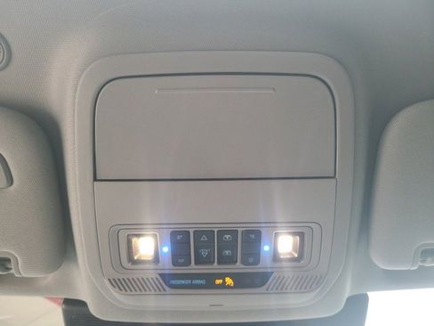 Used 2022 Ford Explorer Limited w/ Equipment Group 301A image 31