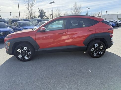 Used 2024 Hyundai Kona SEL image 2