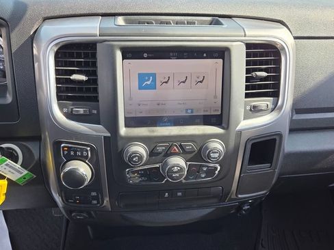 Used 2023 RAM 1500 Classic SLT w/ Electronics Group AWD/4WD image 17