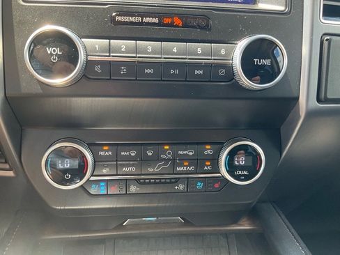 Used 2021 Ford Expedition Platinum image 10