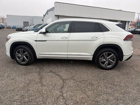 Used 2024 Volkswagen Atlas Cross Sport SEL R-Line image 6