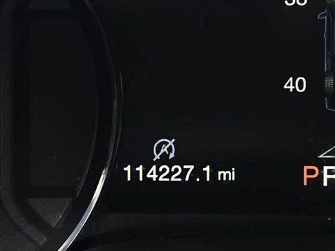 Used 2018 Ford F150 Lariat w/ Equipment Group 502A Luxury AWD/4WD image 21