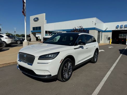 Used 2022 Lincoln Corsair Reserve w/ Equipment Group 201A AWD/4WD image 5
