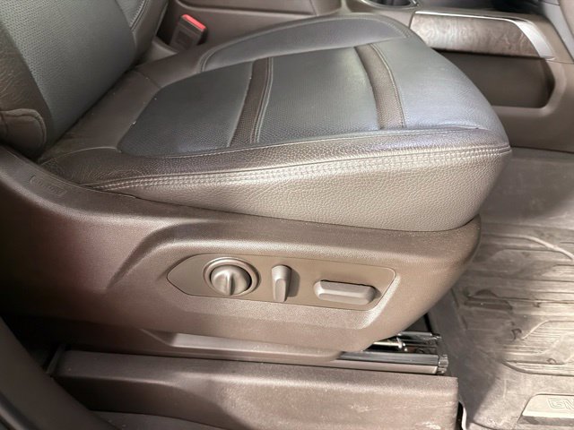Used 2022 GMC Sierra 3500 Denali AWD/4WD image 34