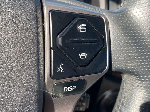 Used 2015 Toyota 4Runner Limited image 26