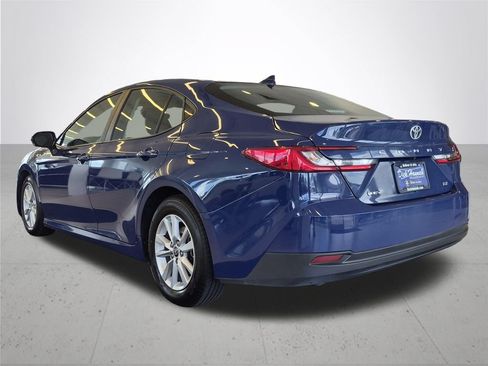 Used 2025 Toyota Camry LE FWD image 10