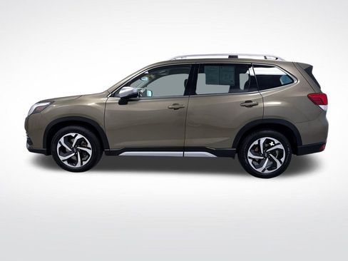 Used 2023 Subaru Forester Touring AWD/4WD image 10