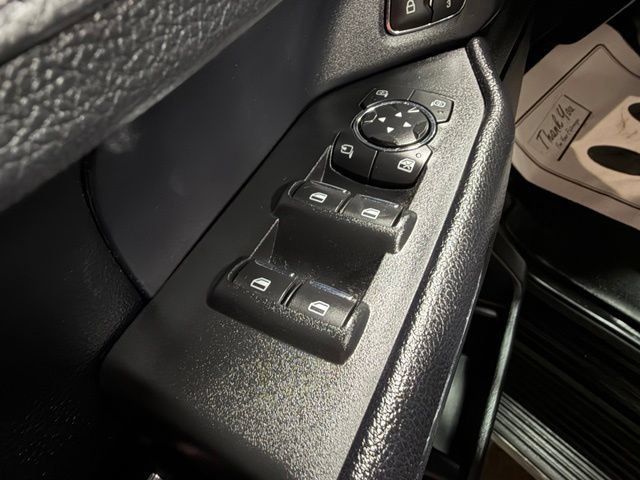 Used 2020 Ford Expedition XLT w/ Equipment Group 202A AWD/4WD image 13