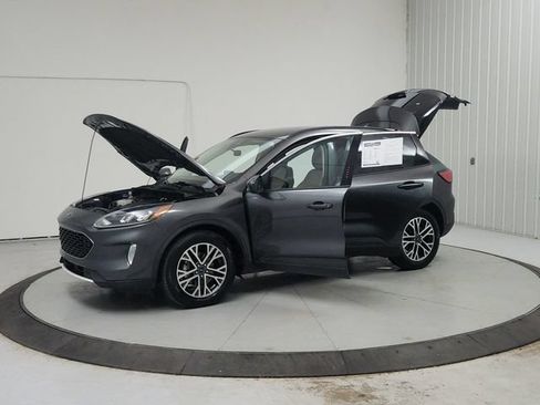Used 2020 Ford Escape SEL FWD image 12