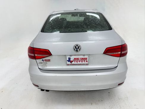 Used 2015 Volkswagen Jetta S FWD image 19