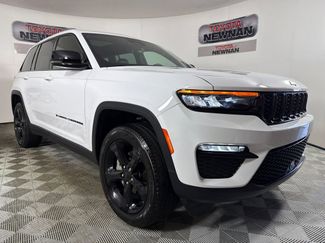 Used 2025 Jeep Grand Cherokee Limited w/ Black Appearance Package video 1