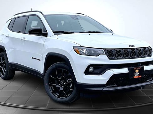 New 2026 Jeep Compass Latitude image 22