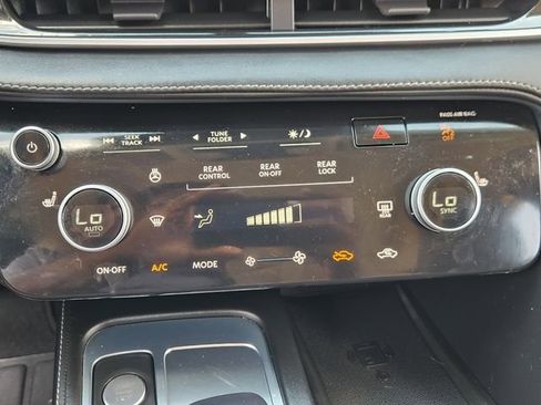Used 2023 INFINITI QX60 Pure AWD/4WD image 16