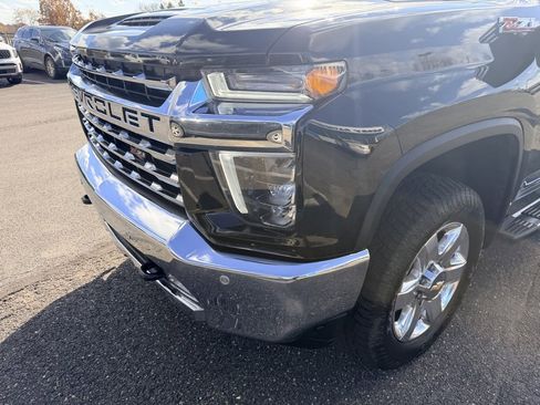 Used 2022 Chevrolet Silverado 2500 LTZ image 13