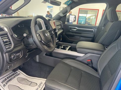 New 2026 RAM 1500 4x4 Crew Cab image 9