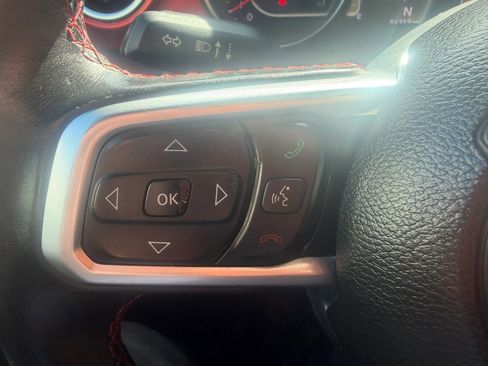 Used 2019 Jeep Wrangler Rubicon AWD/4WD image 13