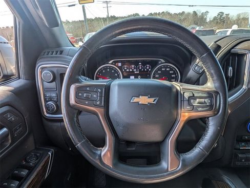 Used 2020 Chevrolet Silverado 1500 High Country w/ Technology Package image 19