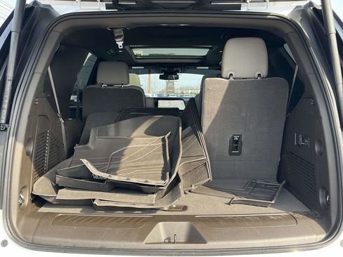 Used 2025 Chevrolet Tahoe LT w/ Comfort Package image 22