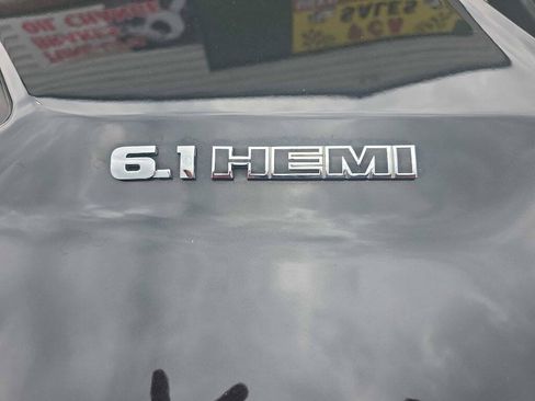 Used 2009 Dodge Challenger SRT8 w/ SRT Option Group II RWD image 3