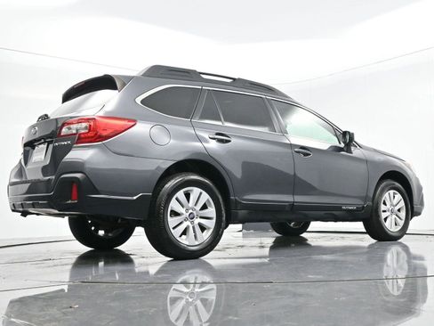 Used 2019 Subaru Outback 2.5i Premium image 48