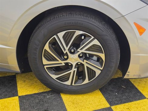 Used 2021 Hyundai Sonata Blue image 9