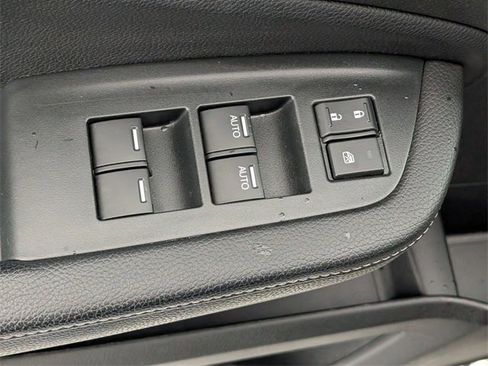 Used 2022 Honda Passport EX-L image 12