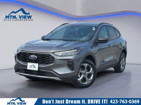 Used 2025 Ford Escape ST-Line AWD/4WD image 1