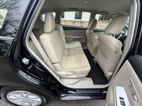 Used 2012 Toyota Prius V Five image 18