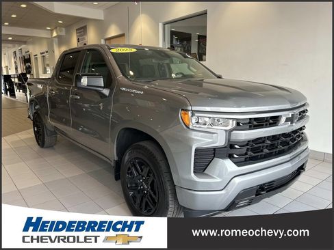Used 2023 Chevrolet Silverado 1500 RST w/ Convenience Package II AWD/4WD image 1