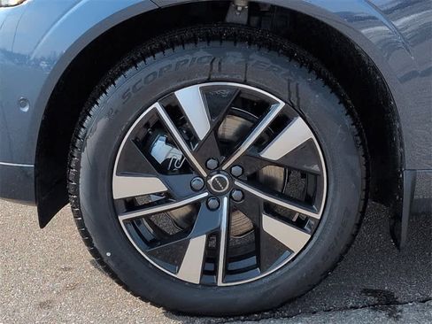 New 2026 Volvo XC60 B5 Plus w/ Protection Package Premier image 13