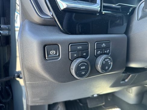 Used 2025 Chevrolet Silverado 1500 LT image 21
