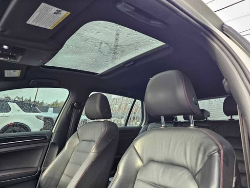 Used 2015 Volkswagen GTI Autobahn w/ Lighting Package (SEL) image 22