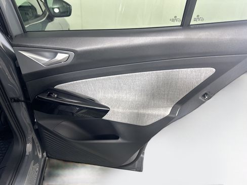 Used 2024 Volkswagen ID.4 2WD image 29